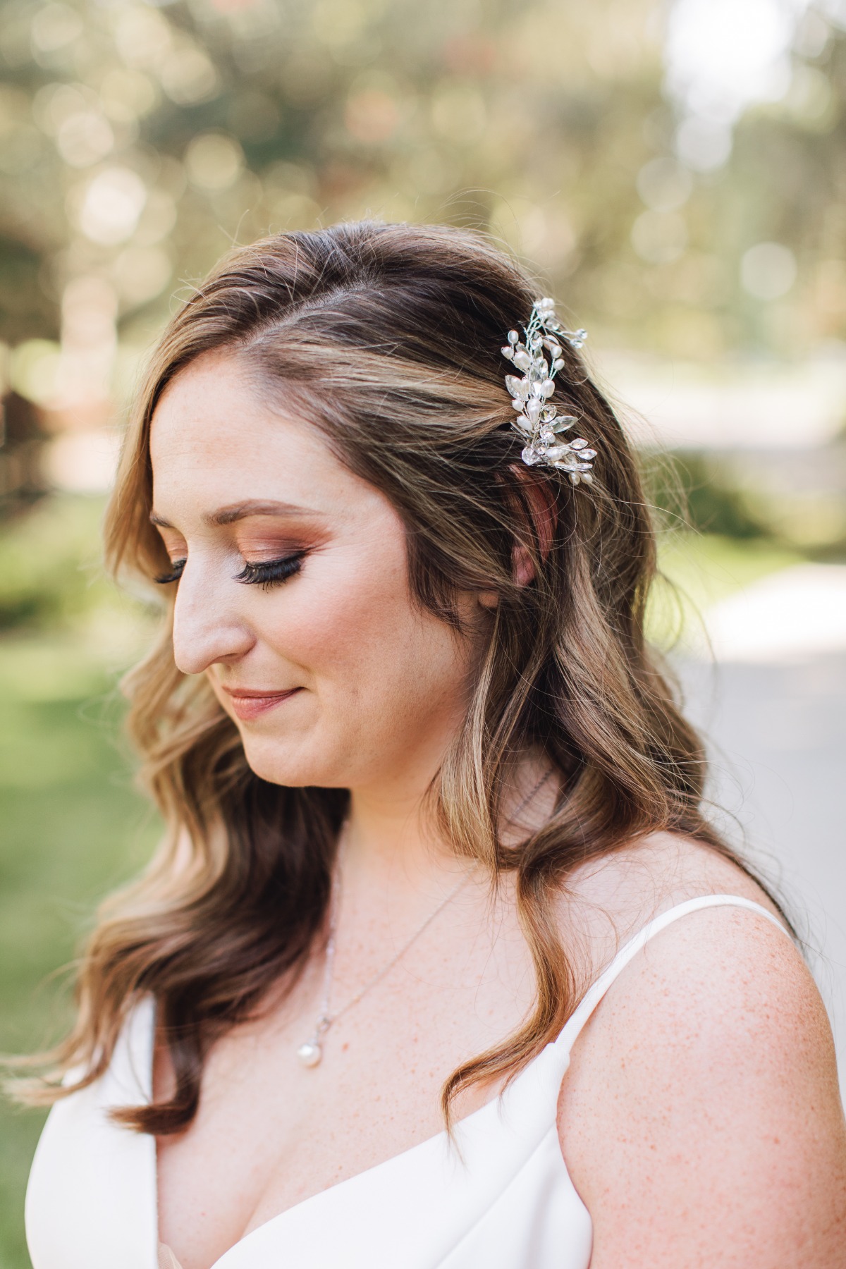 rebecca-martin-wedding-wine-and-roses-lo