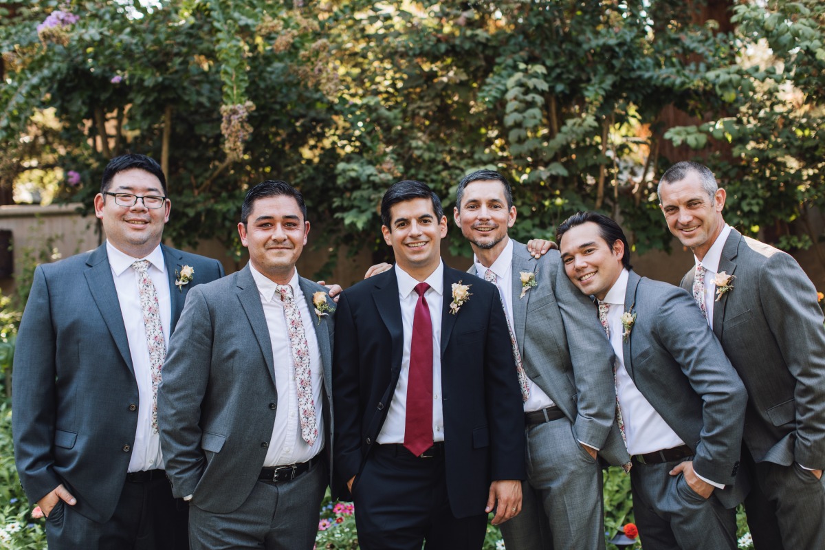 rebecca-martin-wedding-wine-and-roses-lo