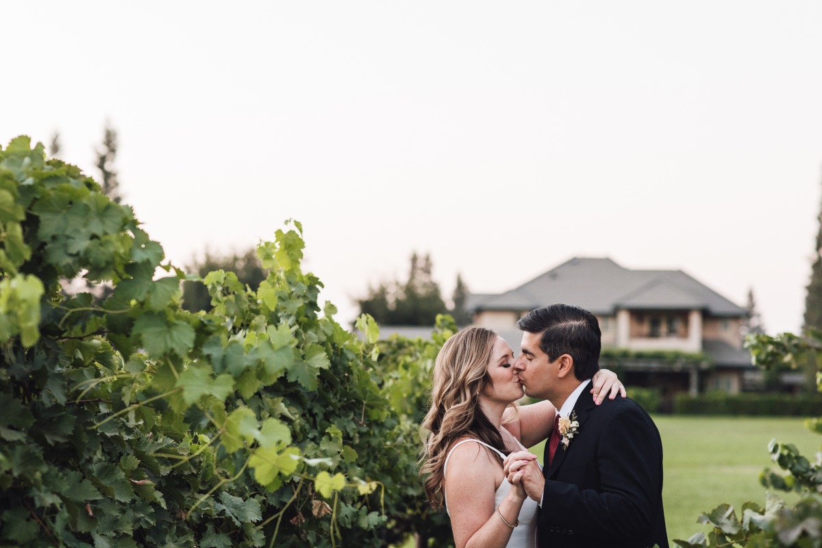 rebecca-martin-wedding-wine-and-roses-lo