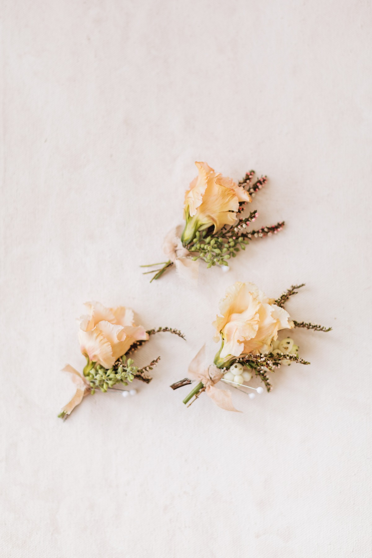 rebecca-martin-wedding-wine-and-roses-lo