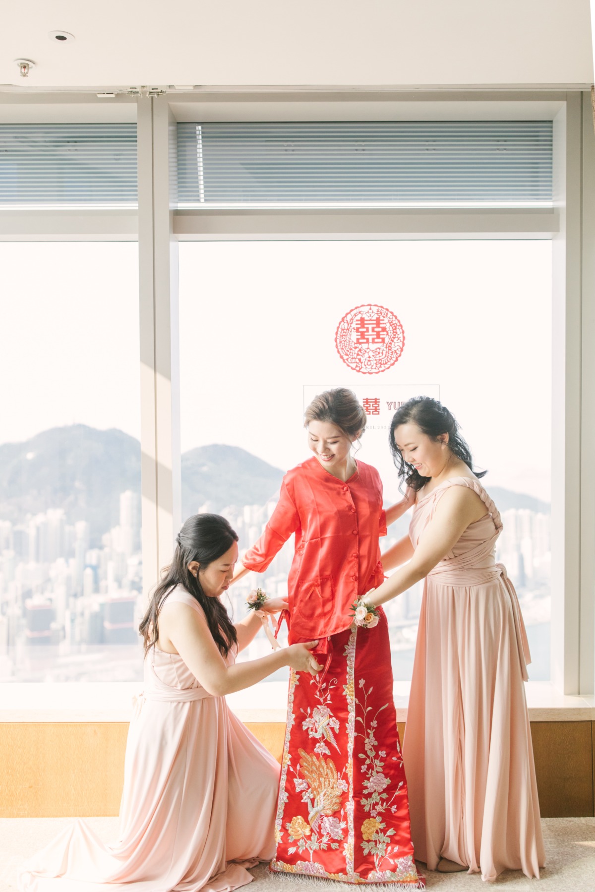 Lakeside Micro-Wedding In Hong Kong