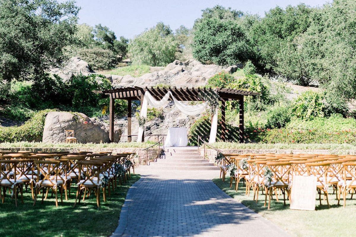 Rustic and Inviting Estate Wedding in California's Central Coast Hills