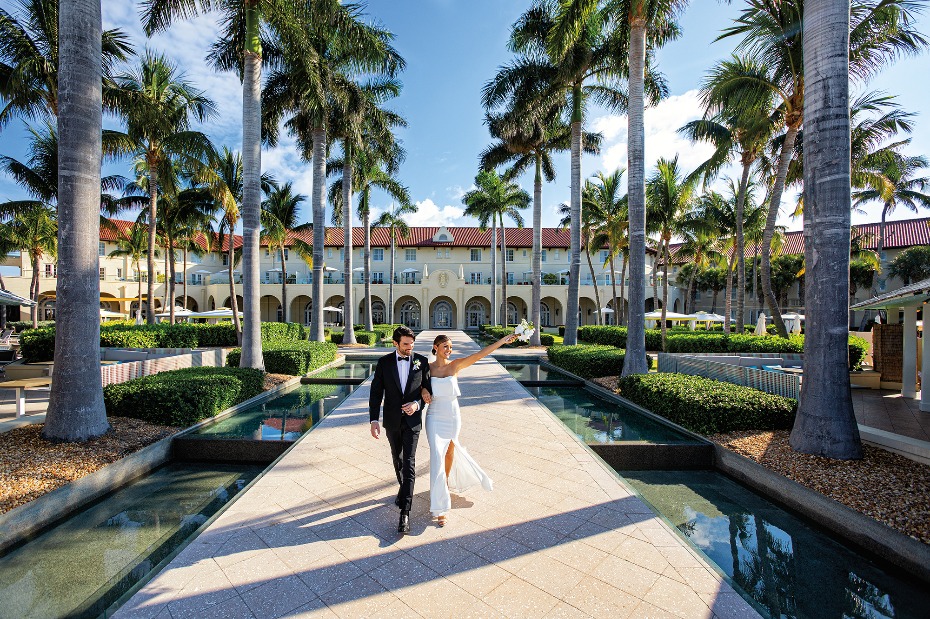 Laidback and Luxe AF: A Florida Keys Wedding Delivers On Both Looks
