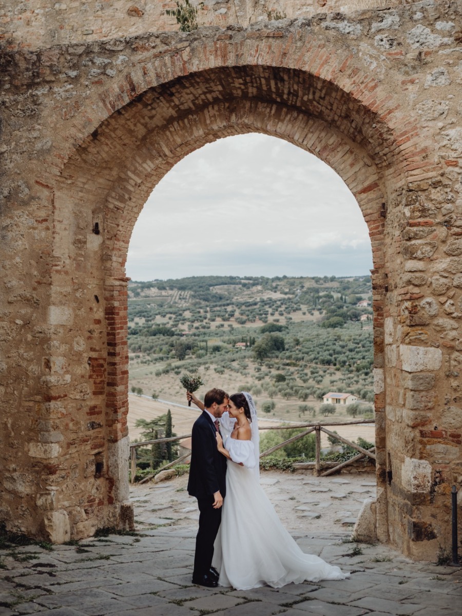 Fairytale Tuscan Wedding In A Castle