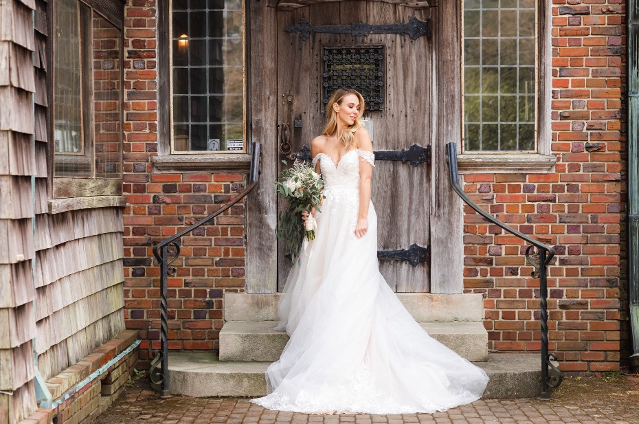 3 Reasons Buying Your Wedding Dress Online Makes Perfect Sense