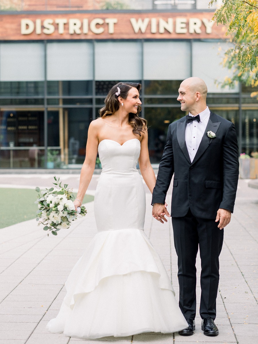 This Real-Life Winery Wedding in Washington D.C. Is Full of Light