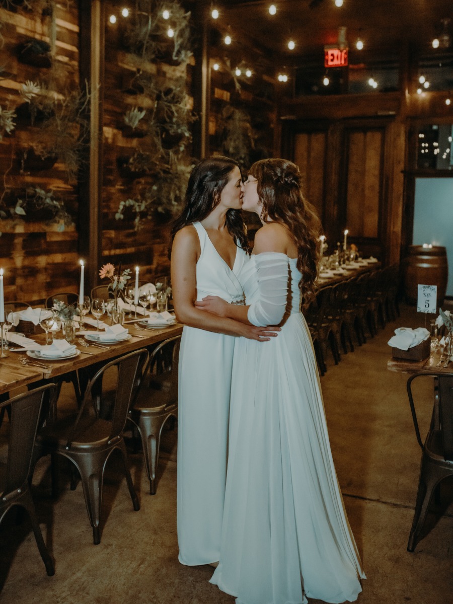 This Real Wedding at Brooklyn Winery Isn’t Styled, It’s Just Pure Magic