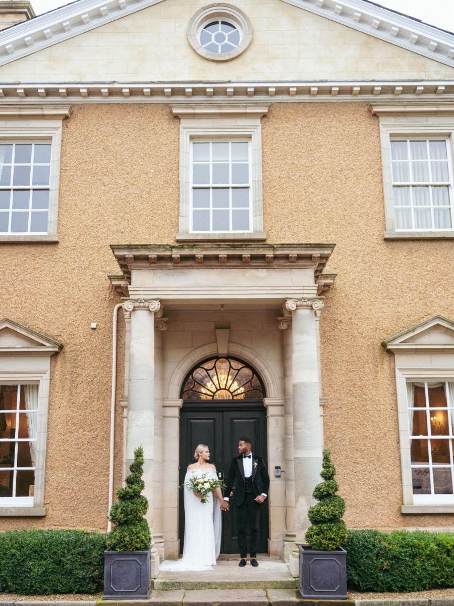 Styled Shoot In A Grand Estate Inspired By Poppin' Bottles