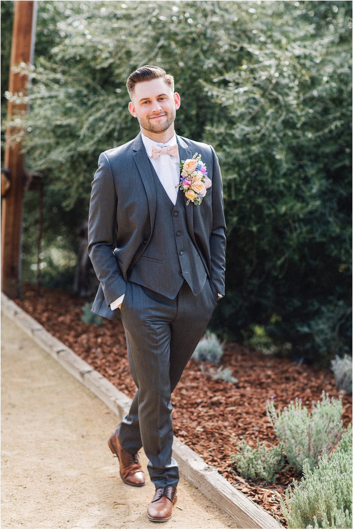 romantic-spring-micro-wedding-ashley-car