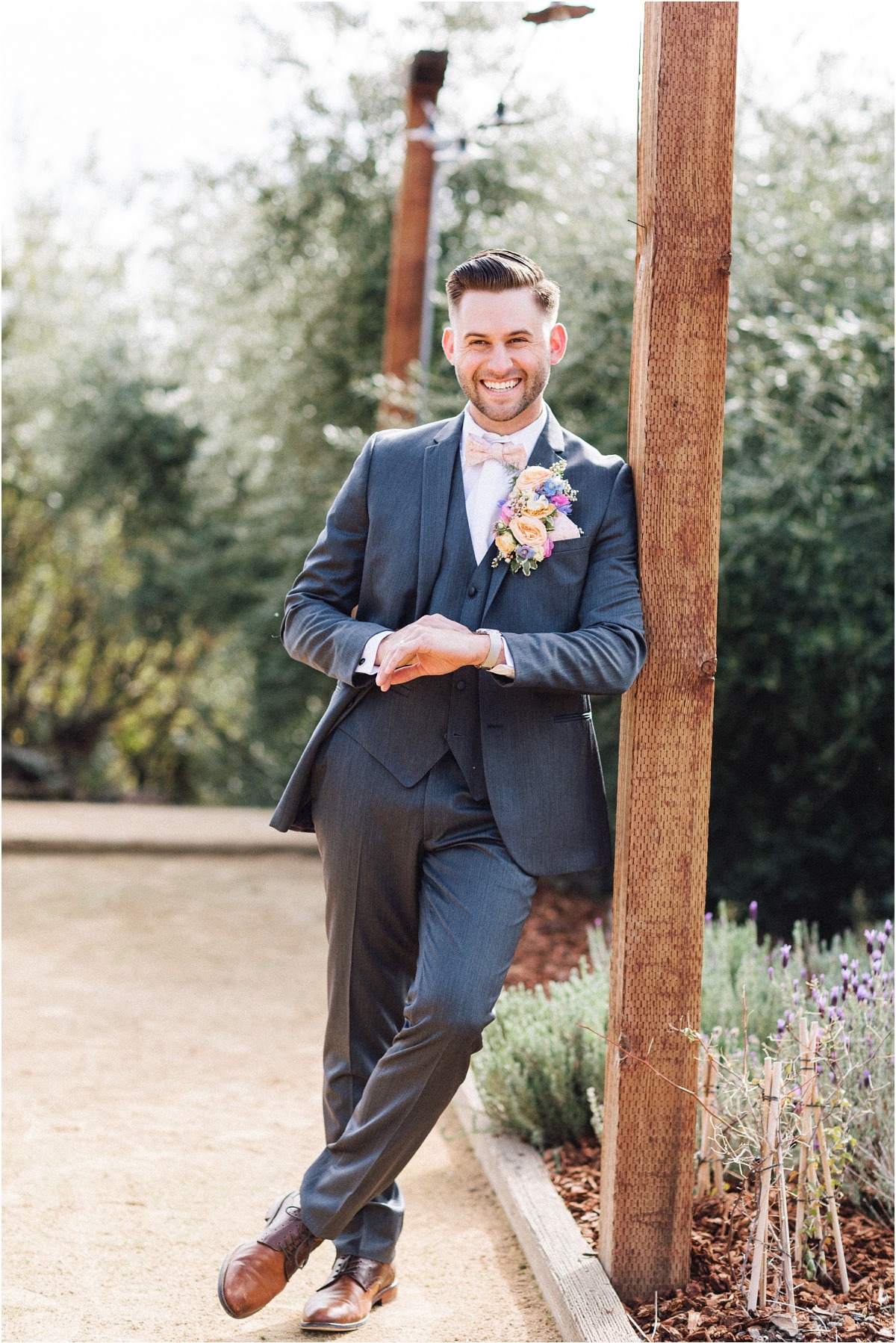 romantic-spring-micro-wedding-ashley-car