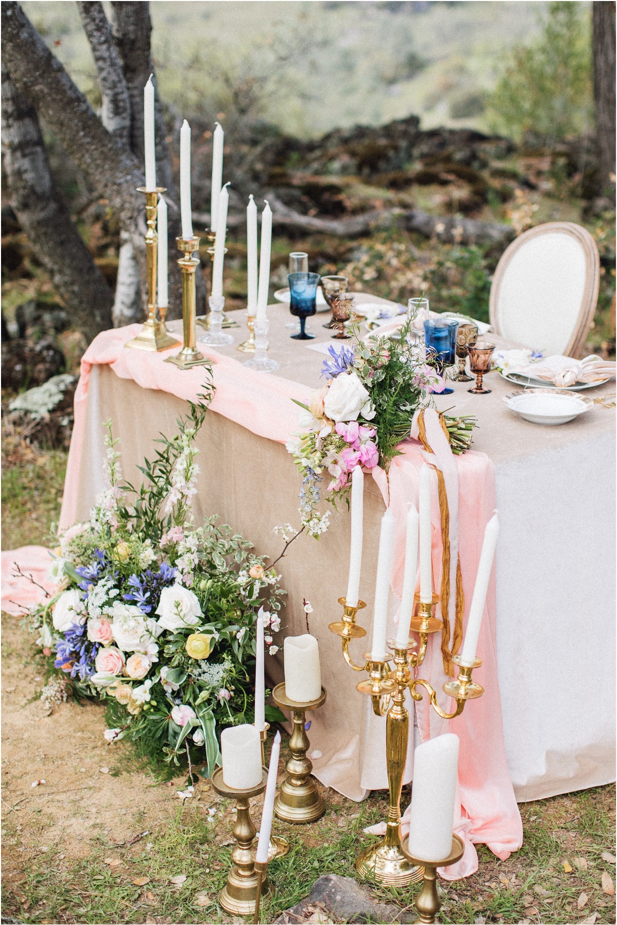 romantic-spring-micro-wedding-ashley-car