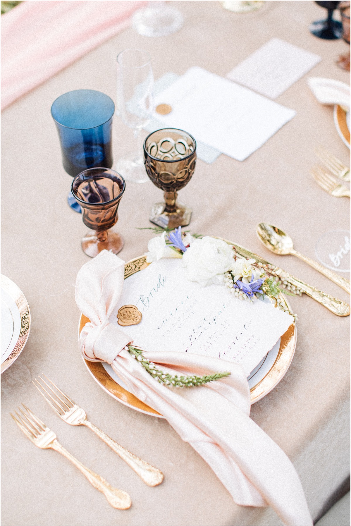 romantic-spring-micro-wedding-ashley-car