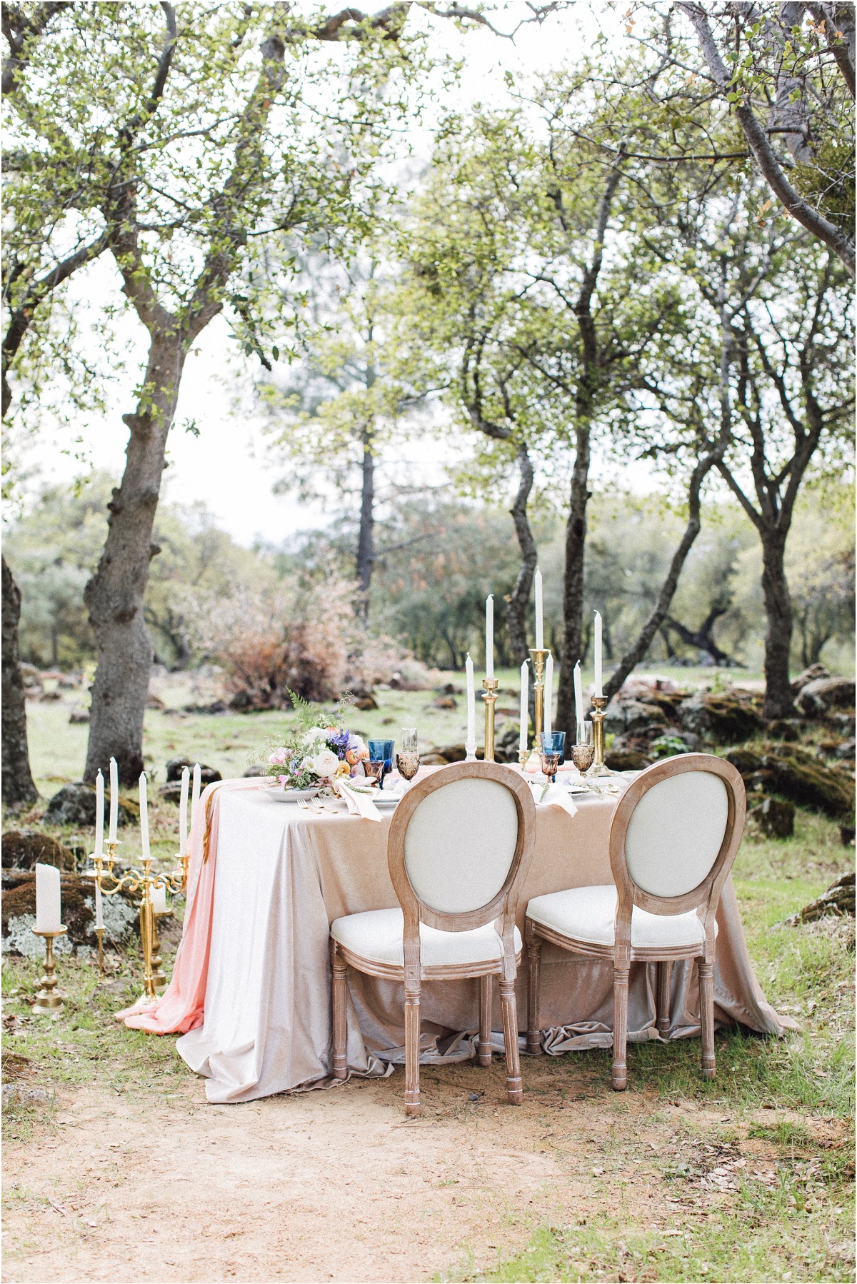 romantic-spring-micro-wedding-ashley-car
