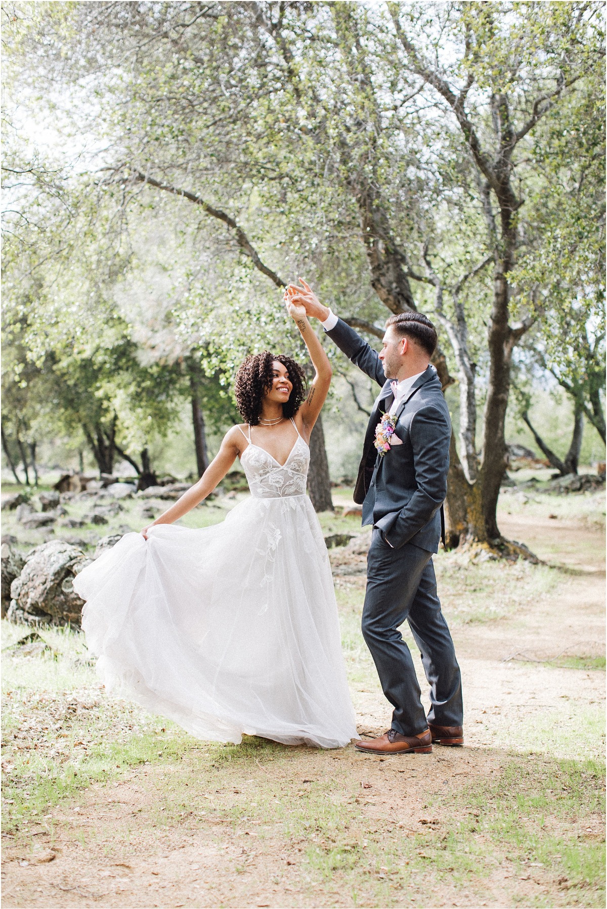 romantic-spring-micro-wedding-ashley-car