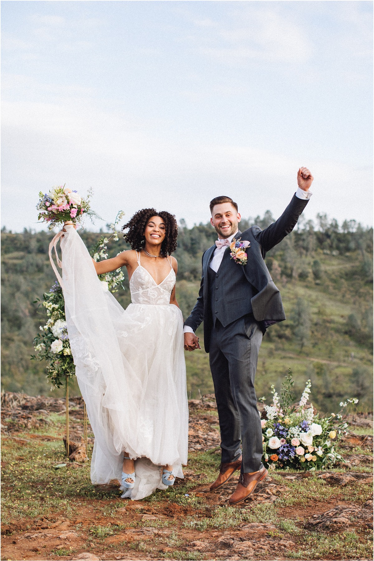 romantic-spring-micro-wedding-ashley-car