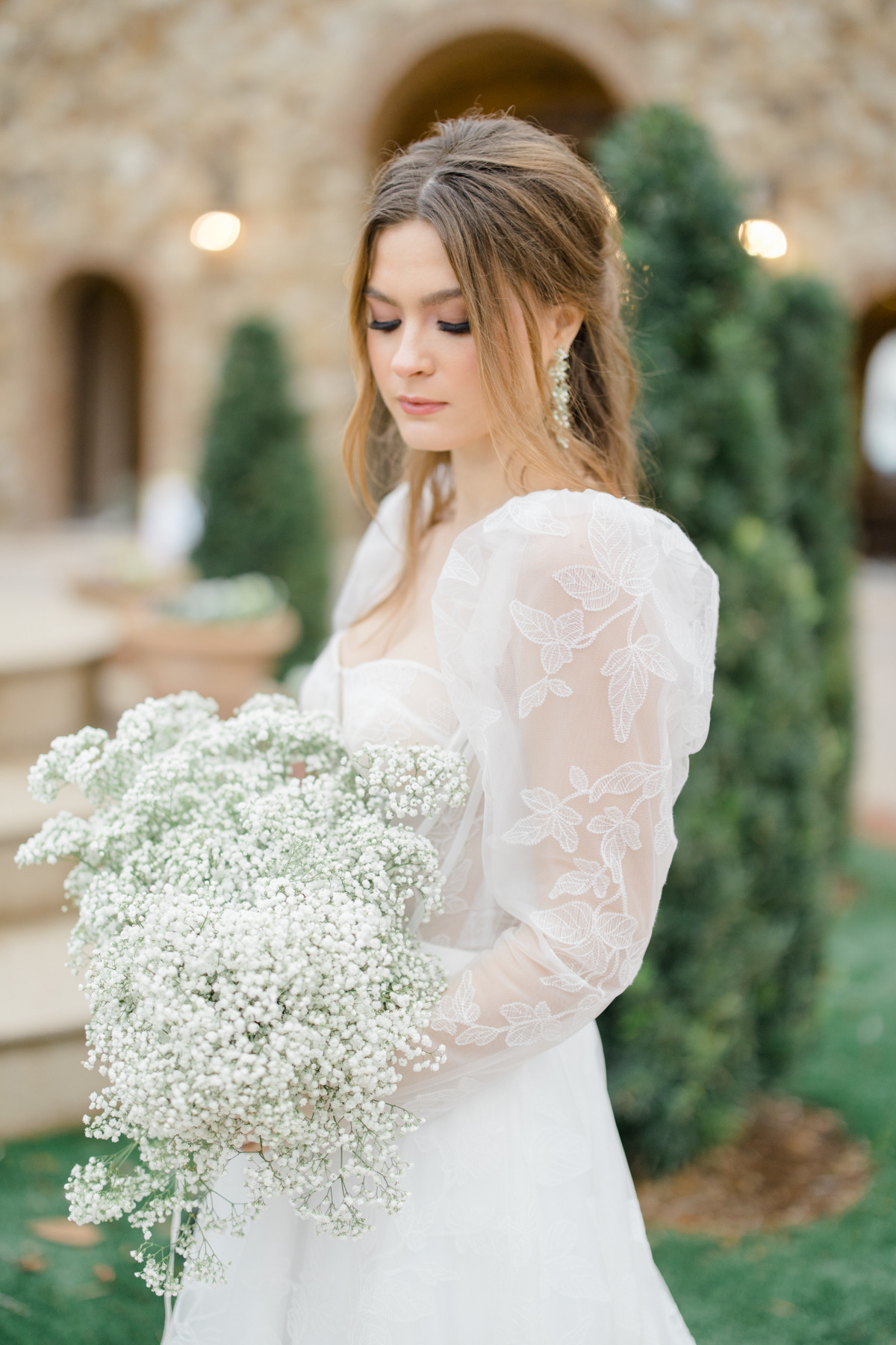 bella-collina-white-editorial-hunter-hen