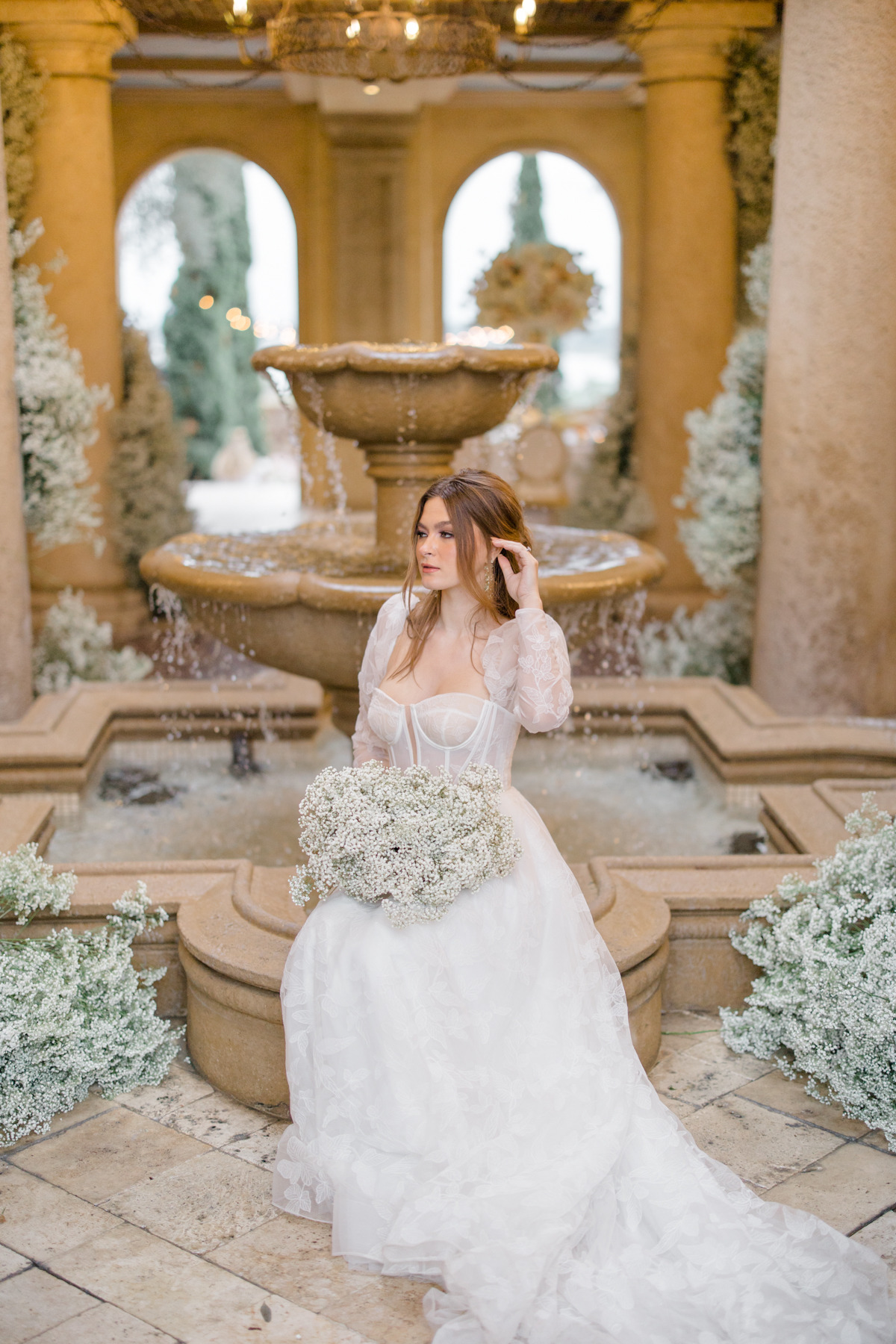 bella-collina-white-editorial-hunter-hen