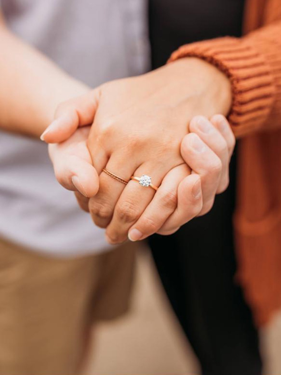 How to Make Your Engagement Ring Selfie Total Perfection