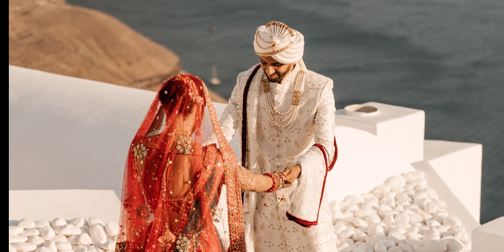 Jaw-Dropping Hindu Wedding In Santorini