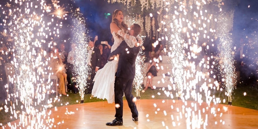 Your Wedding First Dance Doesn’t Have to Look Like a Slow Dance at Prom