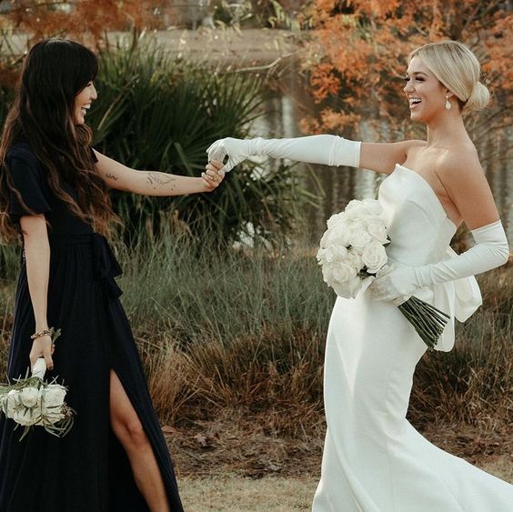 Wedding Gloves Are A Thing Again And Weâre Obsessed