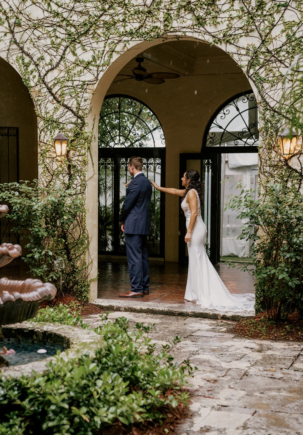 a-miami-wedding-that-felt-earthy-organ