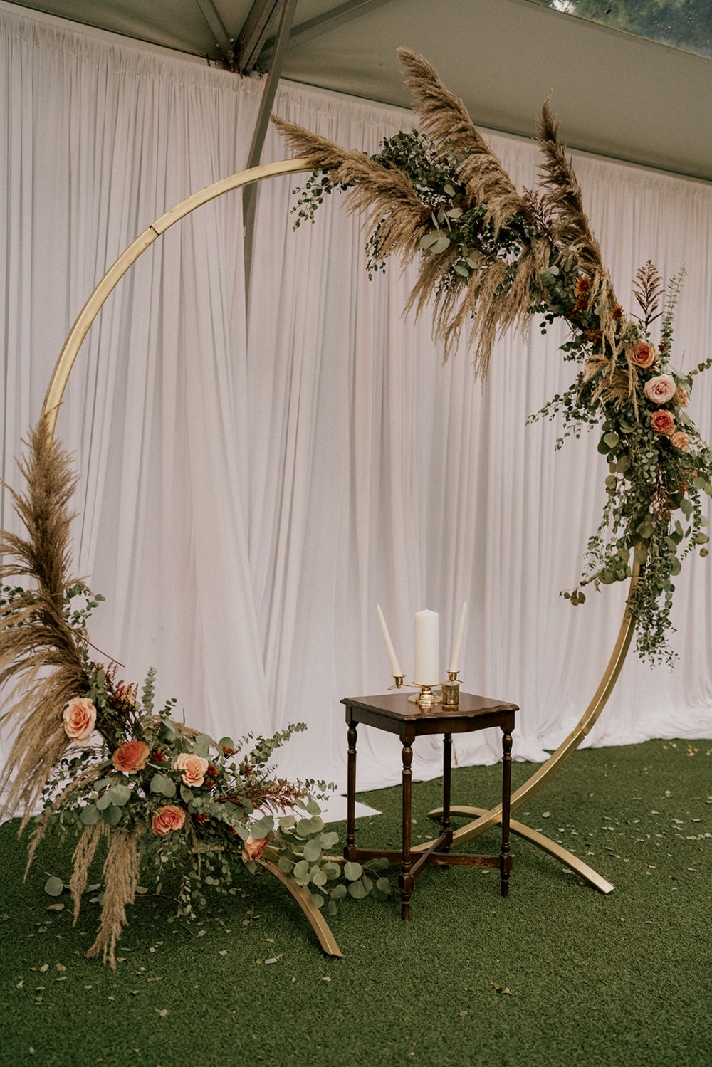 a-miami-wedding-that-felt-earthy-organ