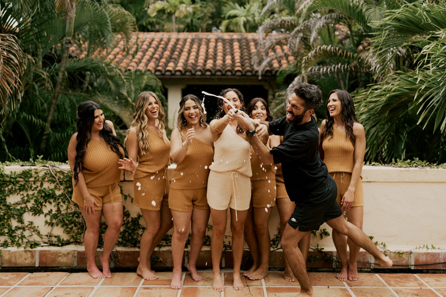 a-miami-wedding-that-felt-earthy-organ