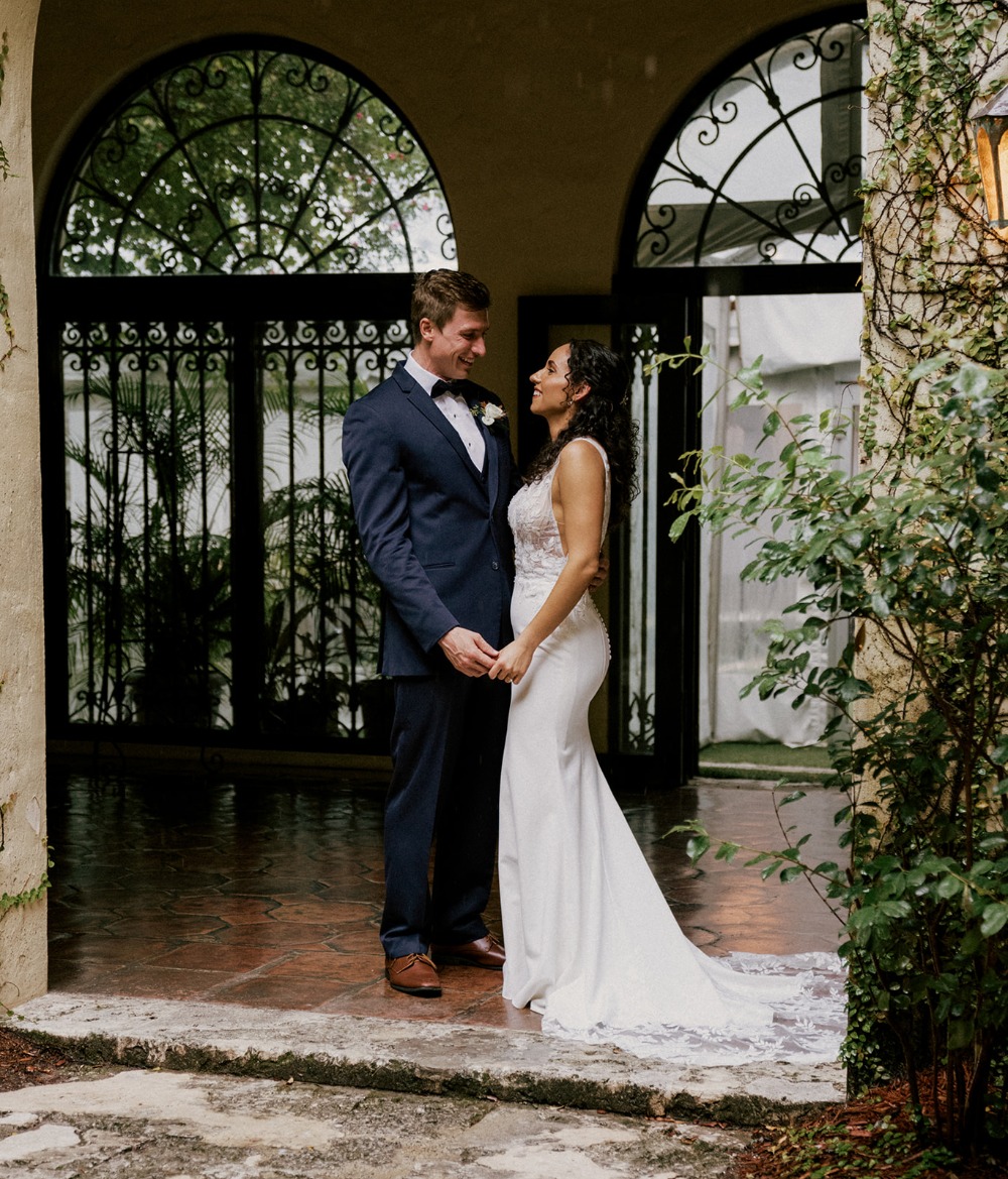 a-miami-wedding-that-felt-earthy-organ