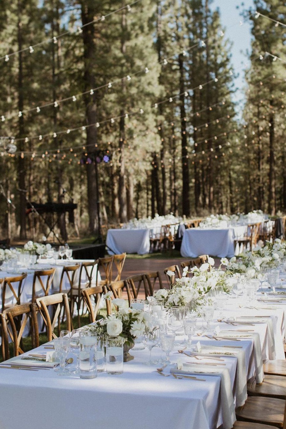 15 Picturesque Outdoor Wedding Venues