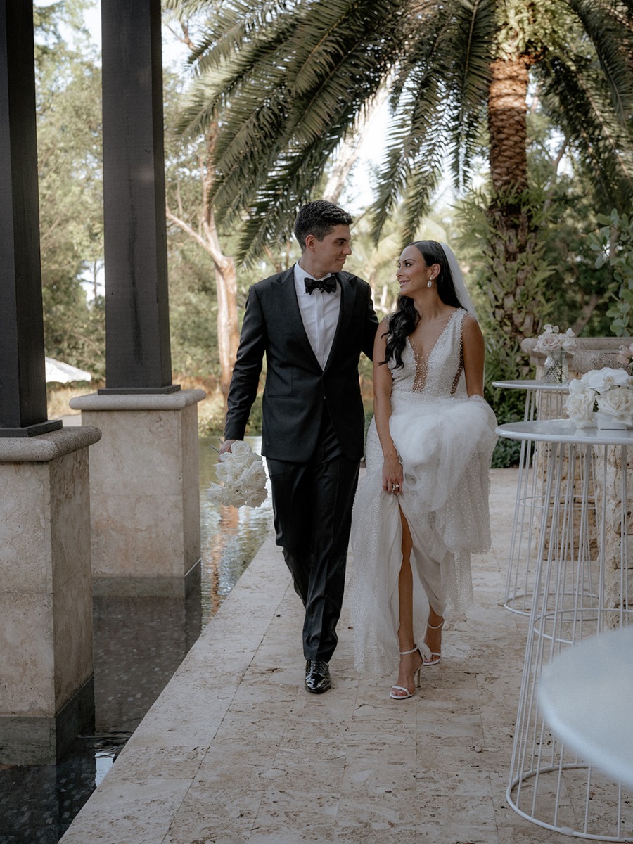 Gatsby Could Never: Contemporary Meets Ethereal for this Glam Ritz Carlton Wedding