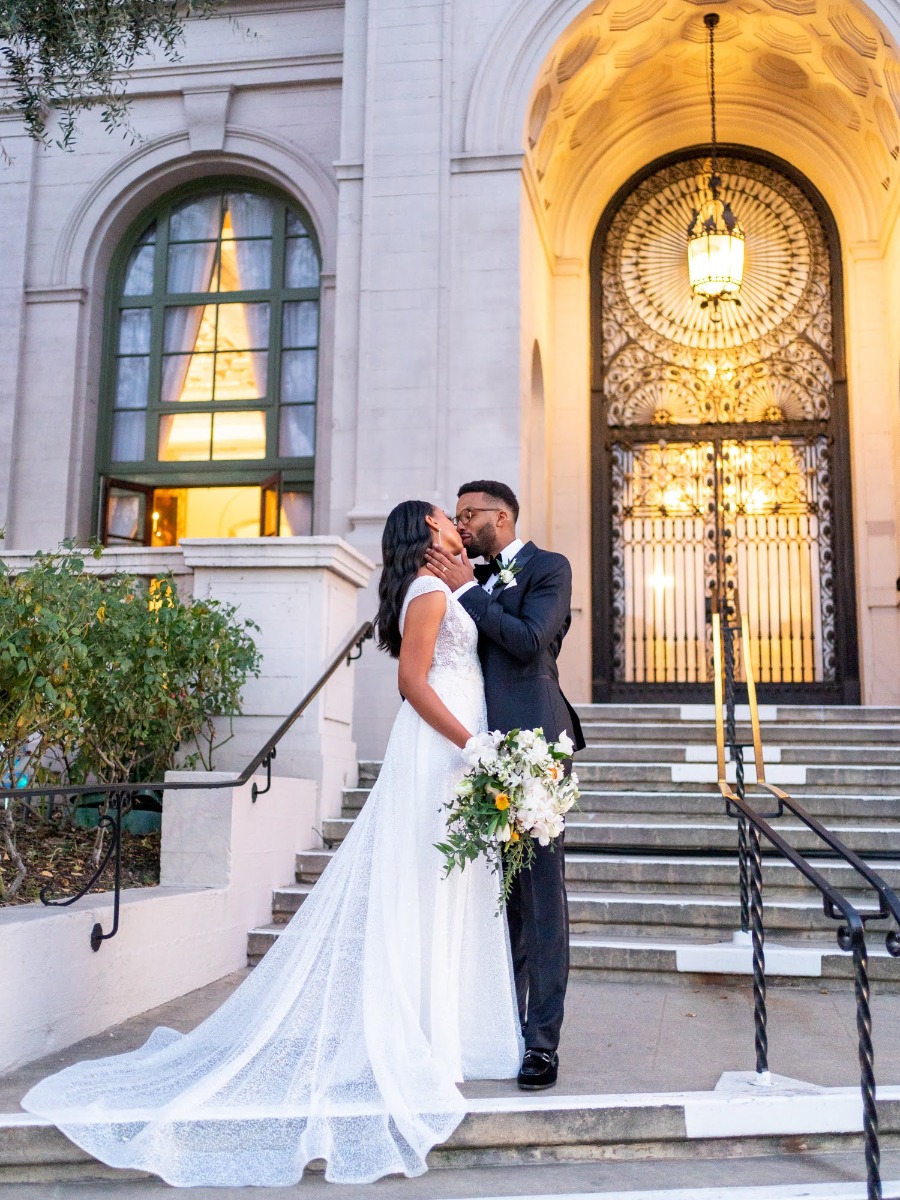 Hollywood Glamour Is the Name of the Game at This Los Angeles Wedding Venue