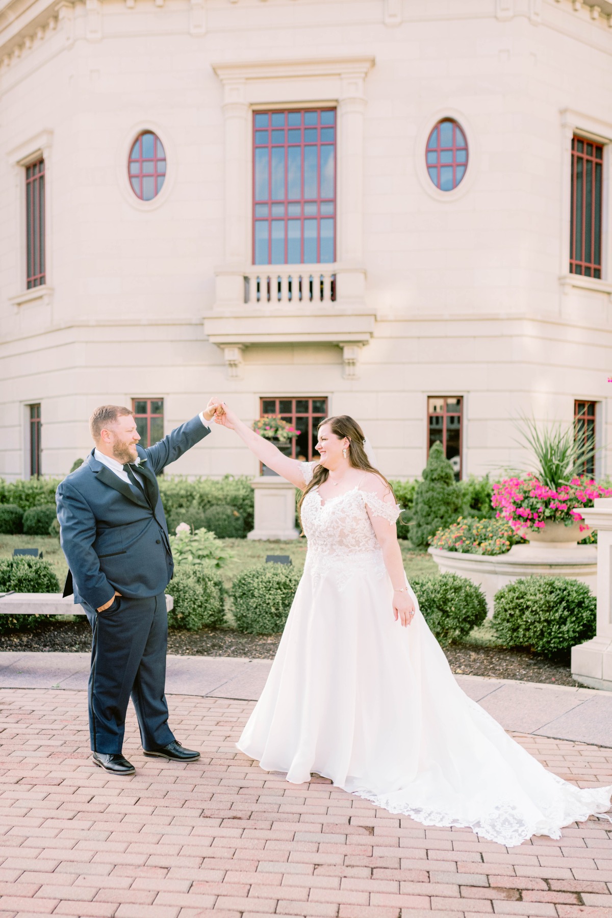 hotel-carmichael-wedding-indianapolis-we