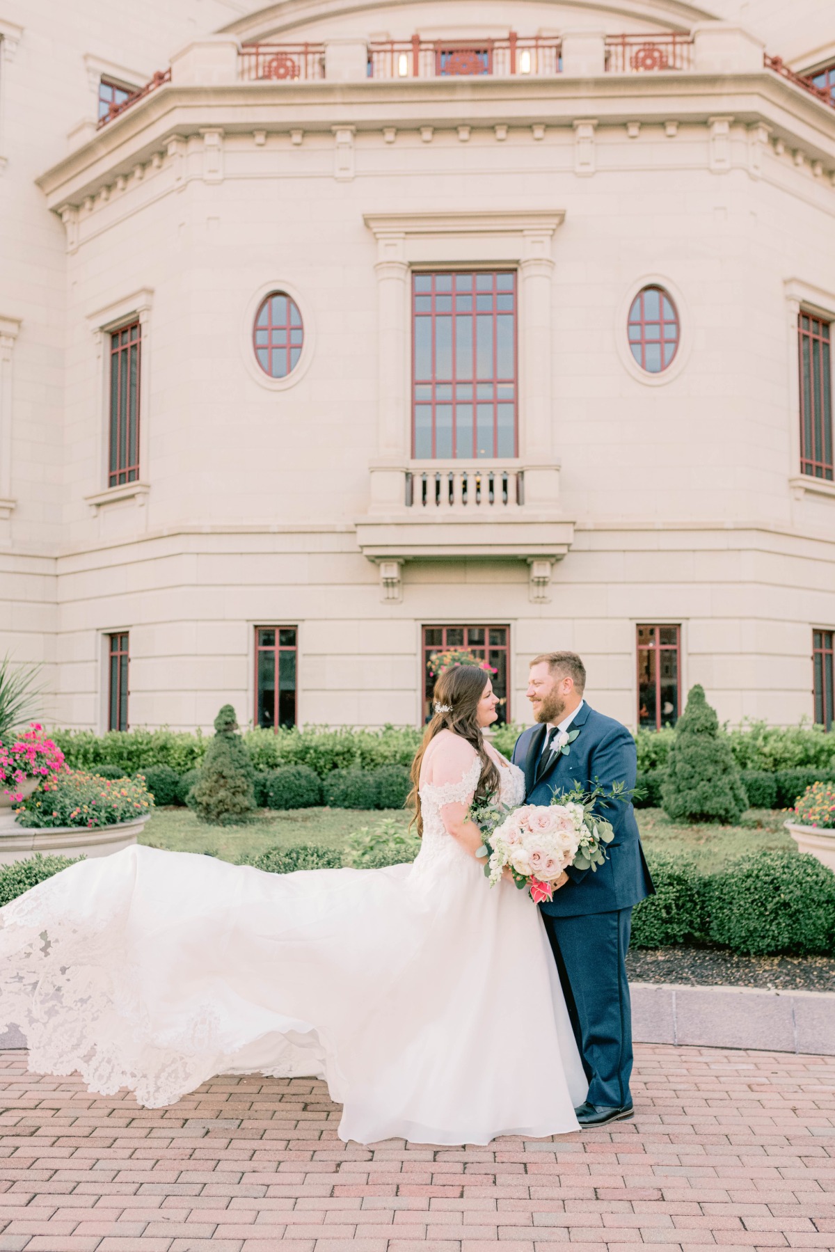hotel-carmichael-wedding-indianapolis-we