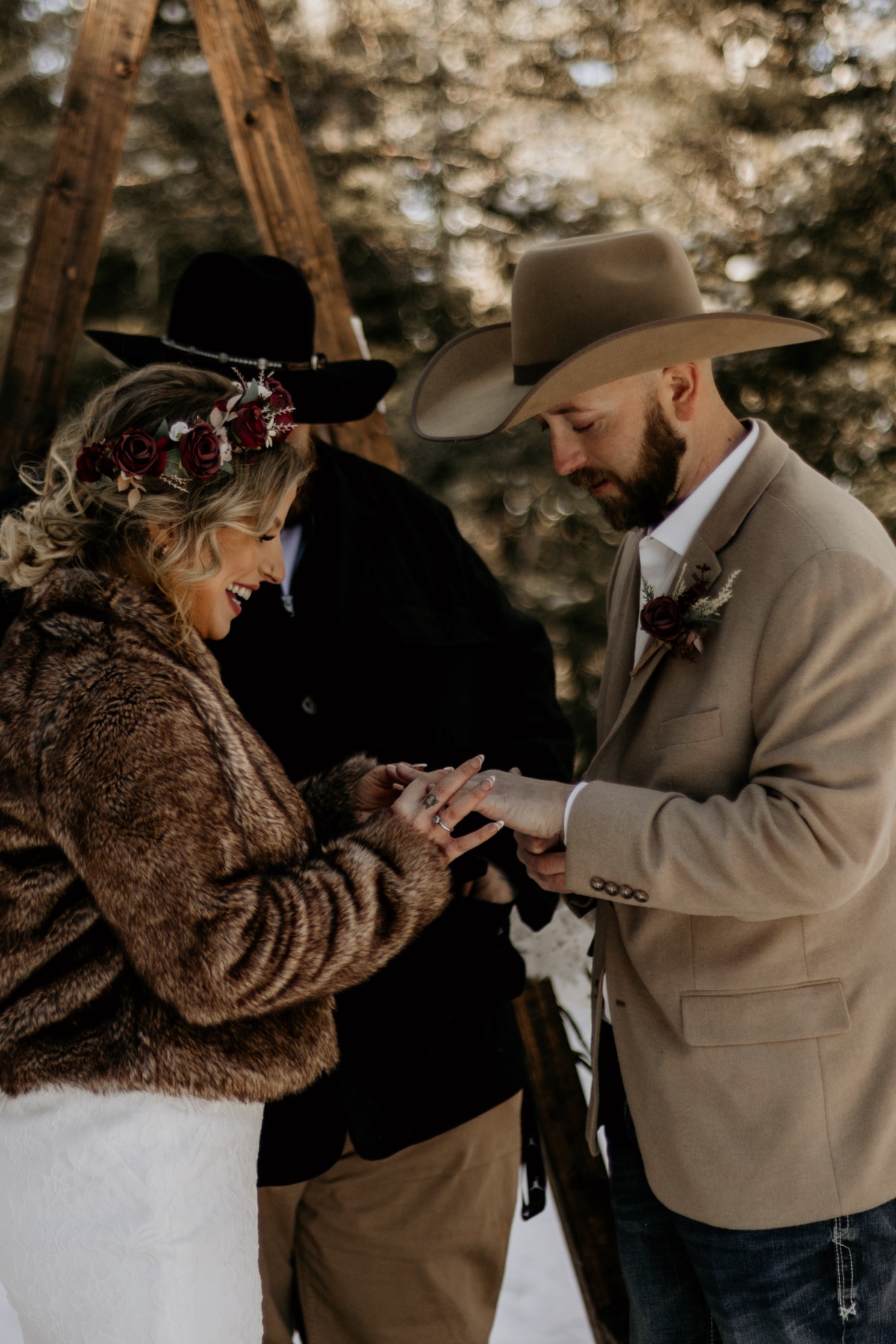 snowy-winter-angel-fire-new-mexico-elope