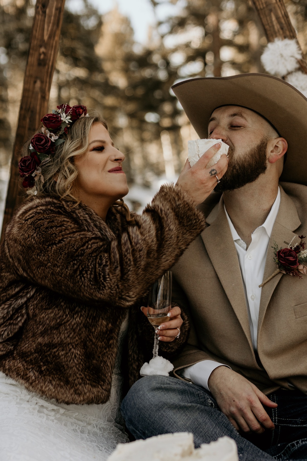 snowy-winter-angel-fire-new-mexico-elope