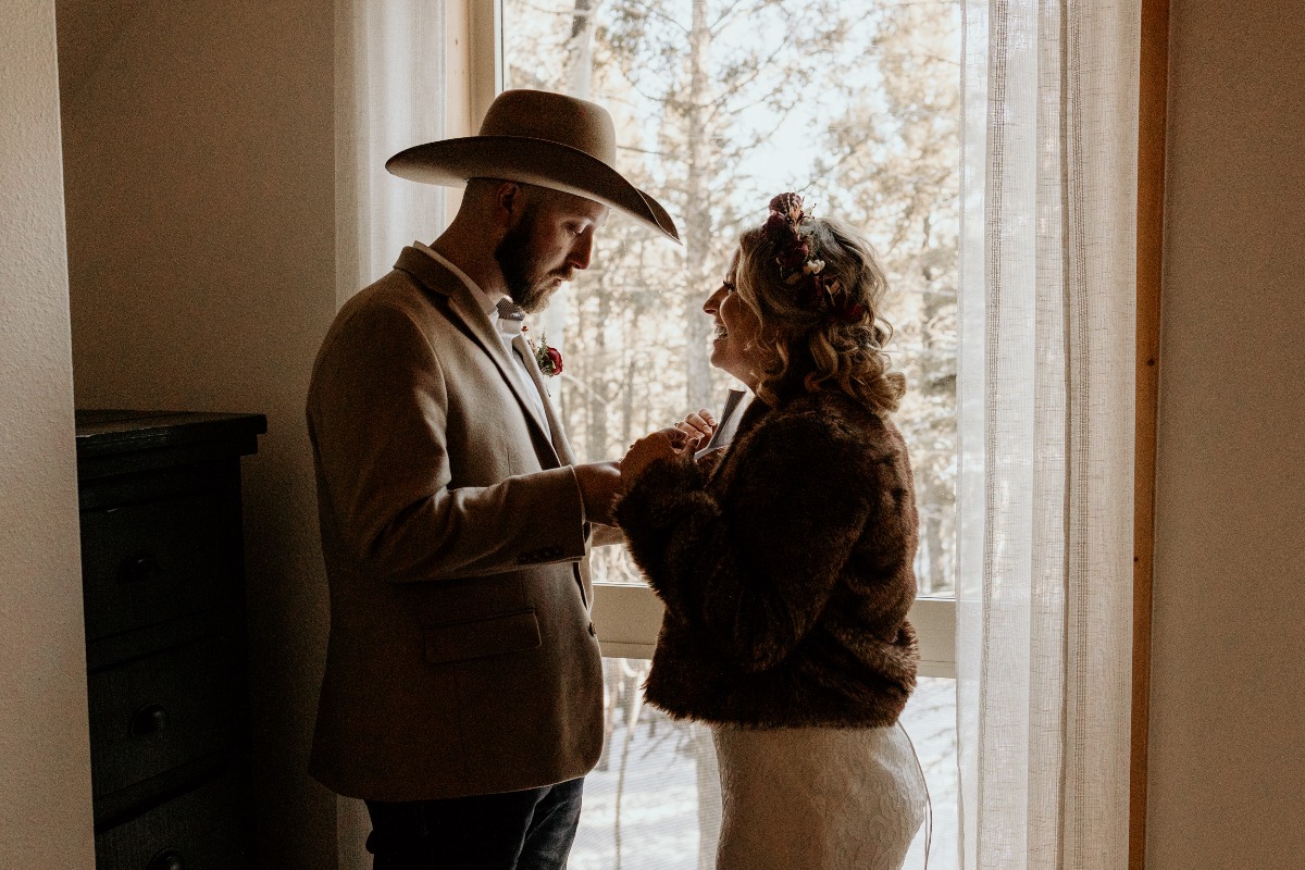 snowy-winter-angel-fire-new-mexico-elope