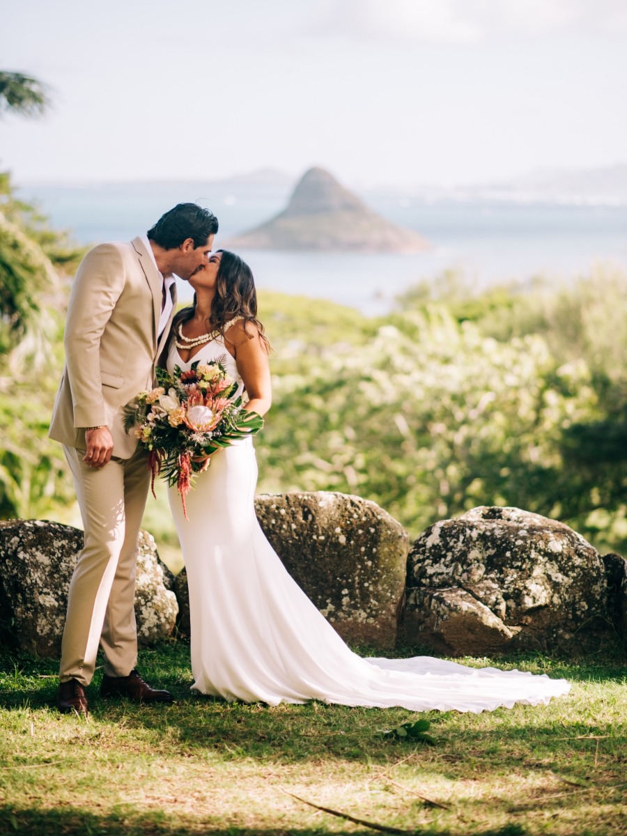 Laid-Back And Elegant Can Go Hand-In-Hand And This Island Wedding With A Taco Truck Finale Proves It