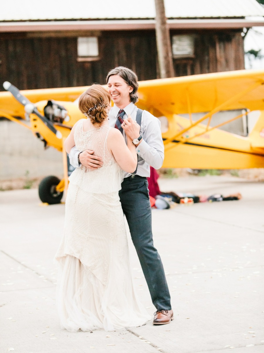 A Timeless Wedding Takes Flight in Oregon