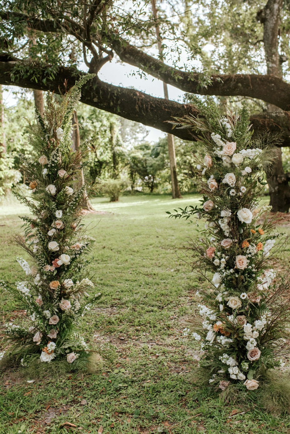 This Charming Garden Wedding Look Like It Jumped Off The Pages Of Your Favorite Jane Austin Novel