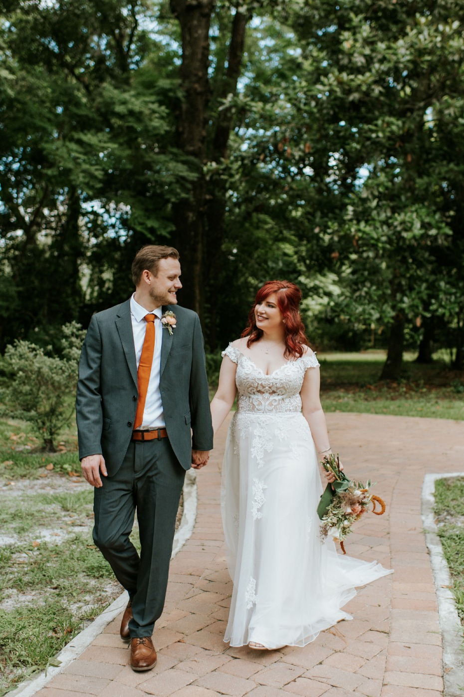 This Charming Garden Wedding Look Like It Jumped Off The Pages Of Your Favorite Jane Austin Novel