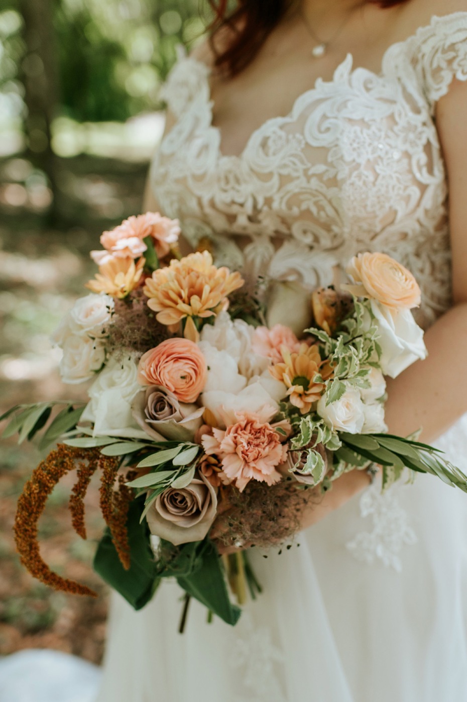 This Charming Garden Wedding Look Like It Jumped Off The Pages Of Your Favorite Jane Austin Novel