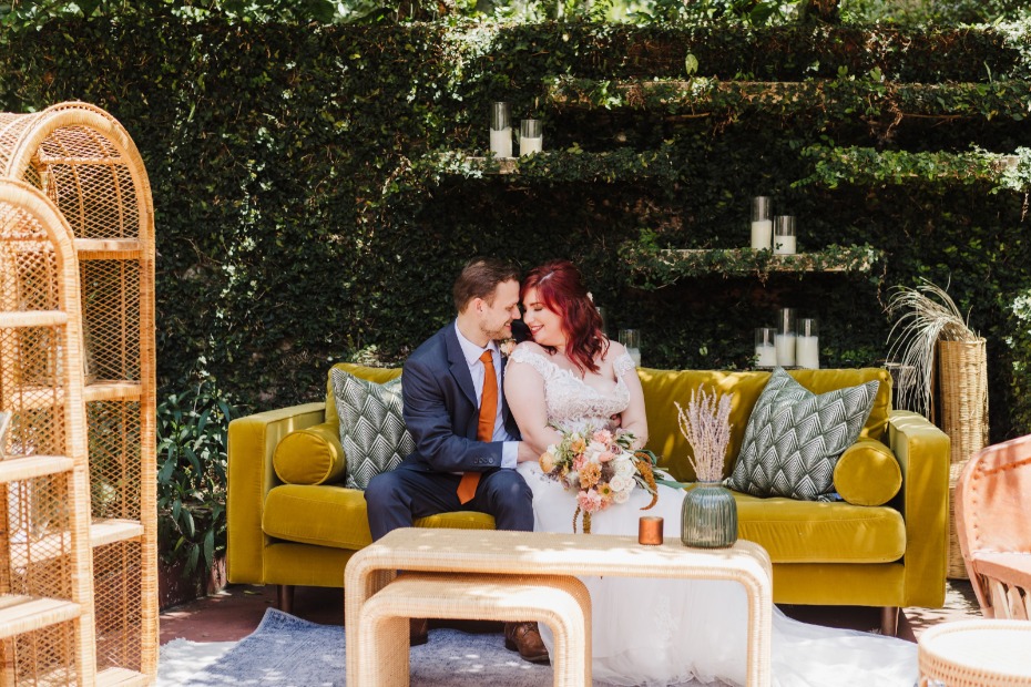 This Charming Garden Wedding Look Like It Jumped Off The Pages Of Your Favorite Jane Austin Novel