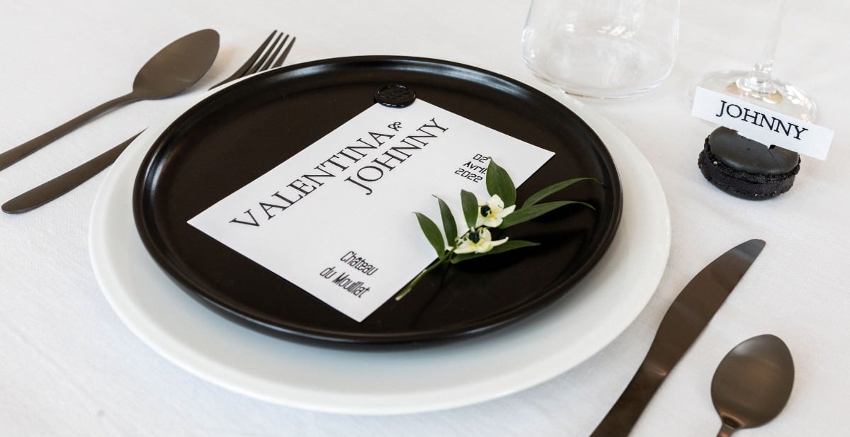 Place setting at reception