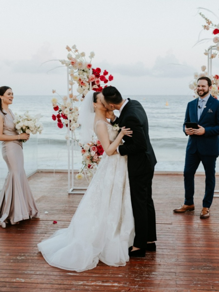 Pretty in Pink and White at this Playa del Carmen Spring Wedding