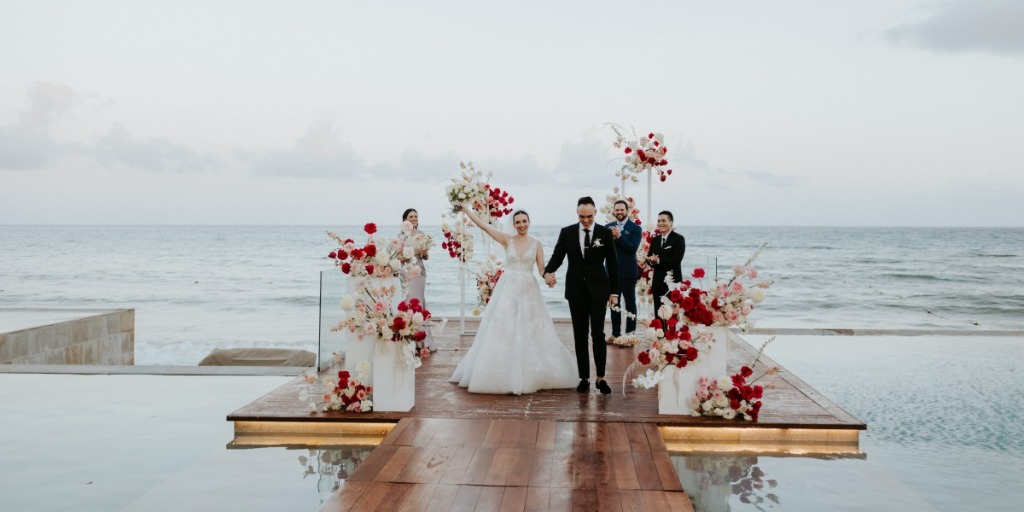 Pretty in Pink and White at this Playa del Carmen Spring Wedding