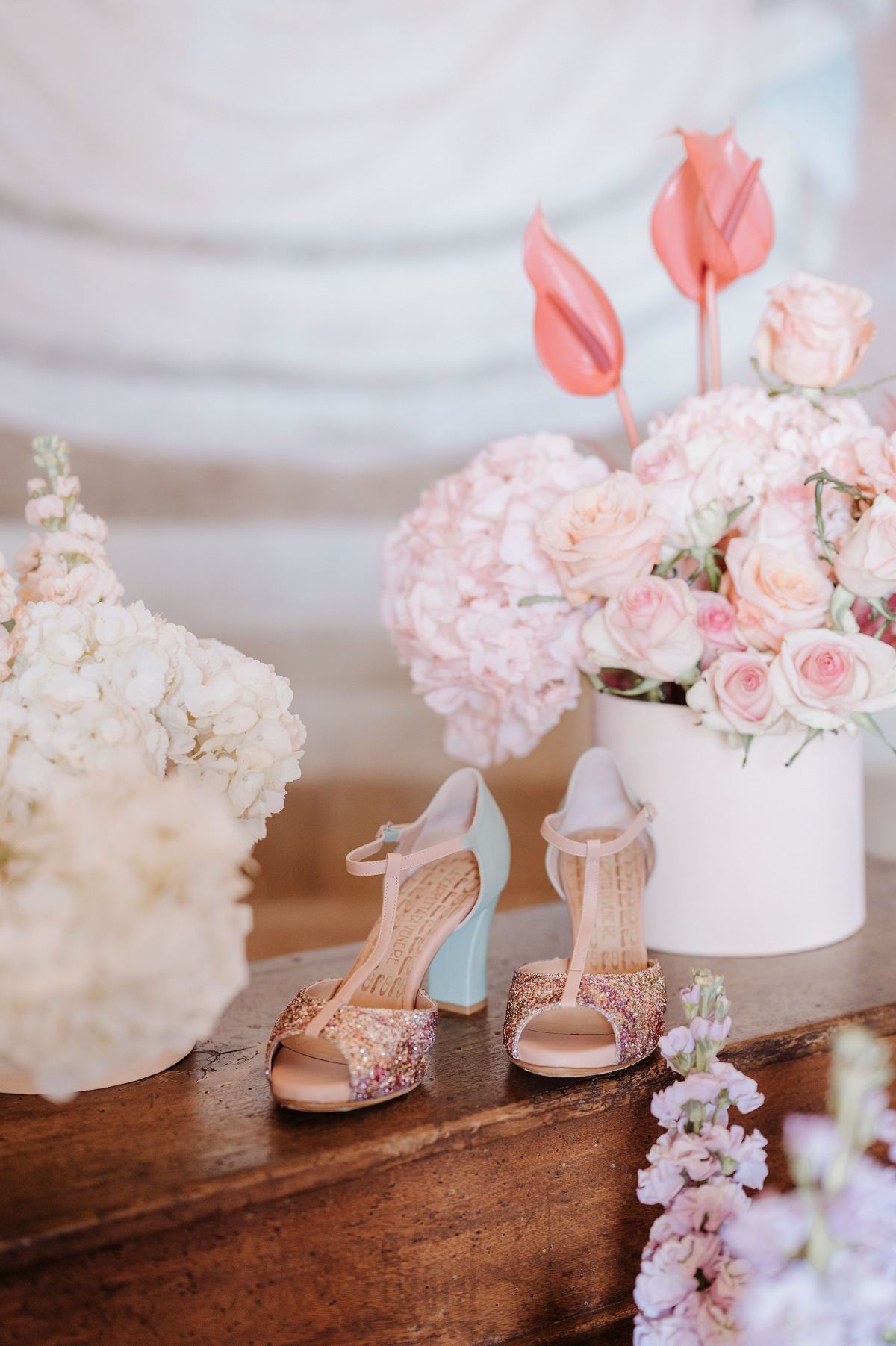 Sparkly wedding shoes and bridal bouquets