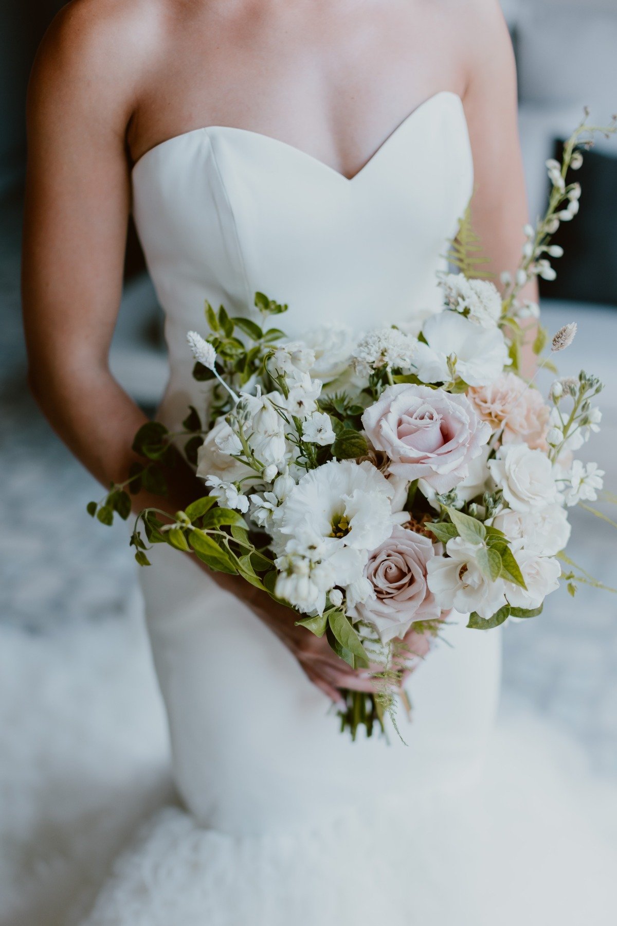 white wedding bouquet with blush garden roses