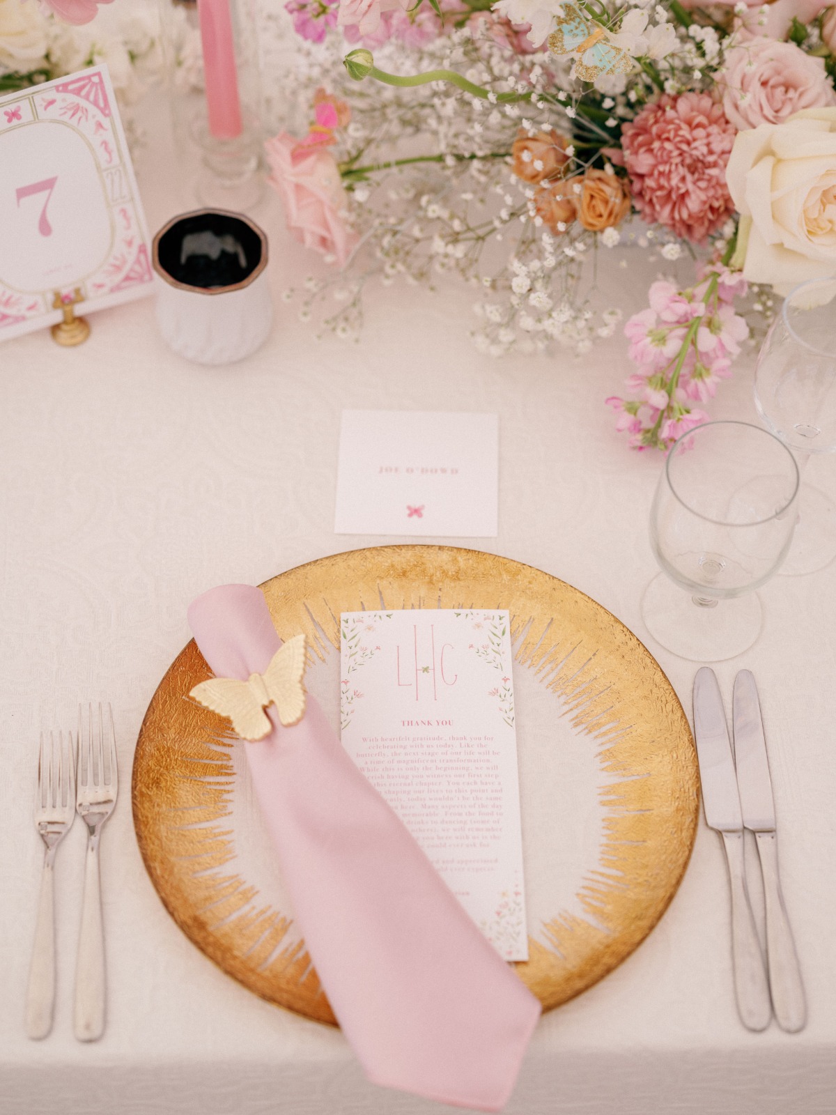 Reception place-setting with butterfly napkin holder