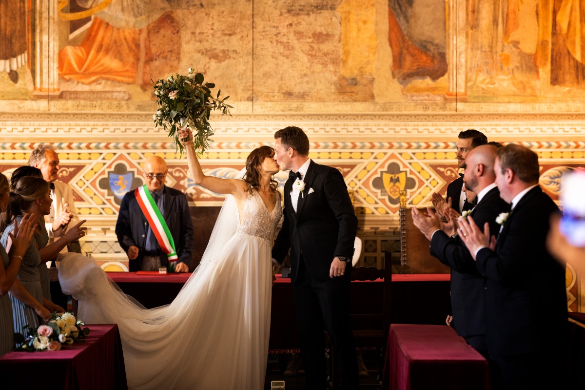 Tuscan church weddings